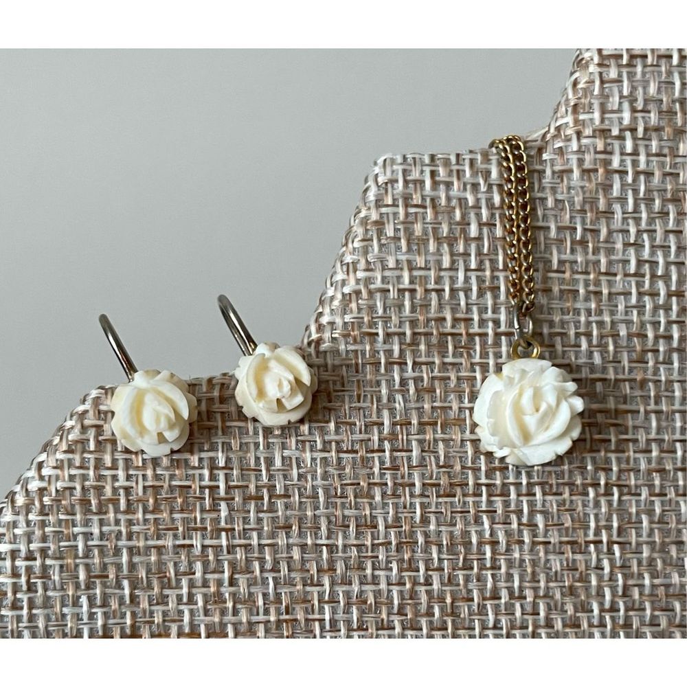 Vtg White & Co 12k GF Carved Flower Pendant Necklace Sterling Silver Earrings